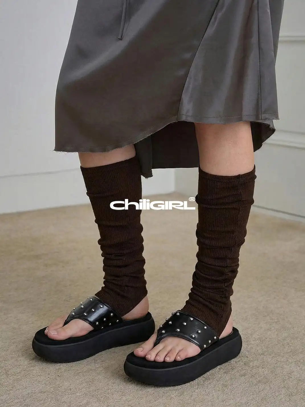 CHILIGIRL | Rivet Platform Flip Flops