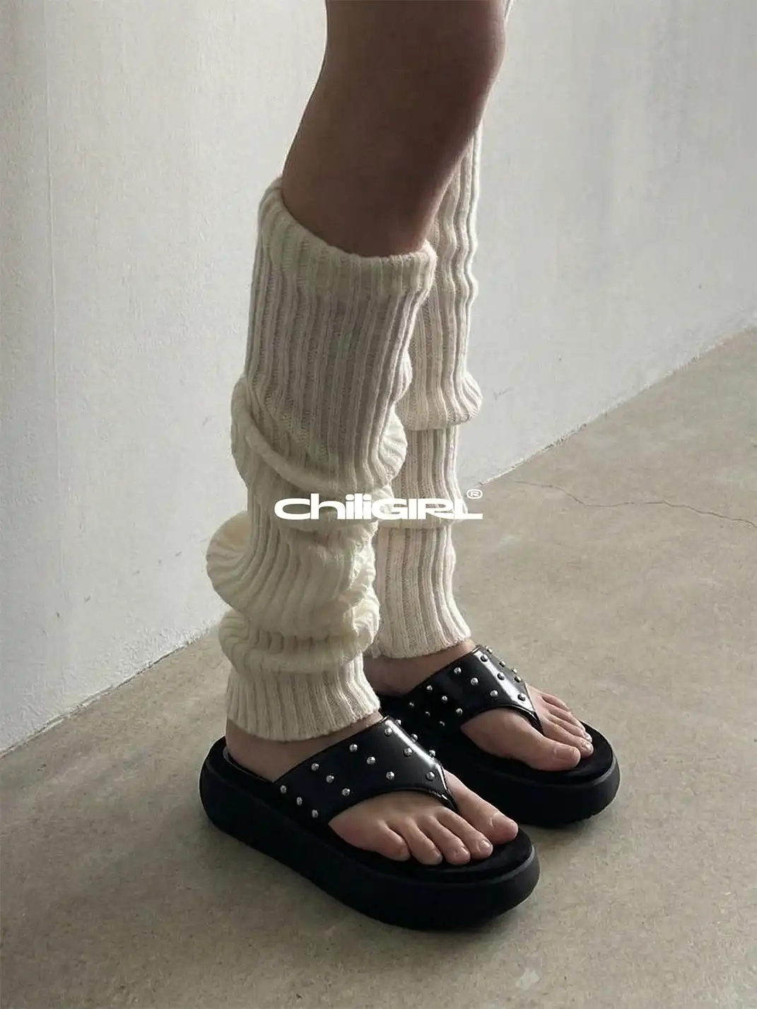 CHILIGIRL | Rivet Platform Flip Flops