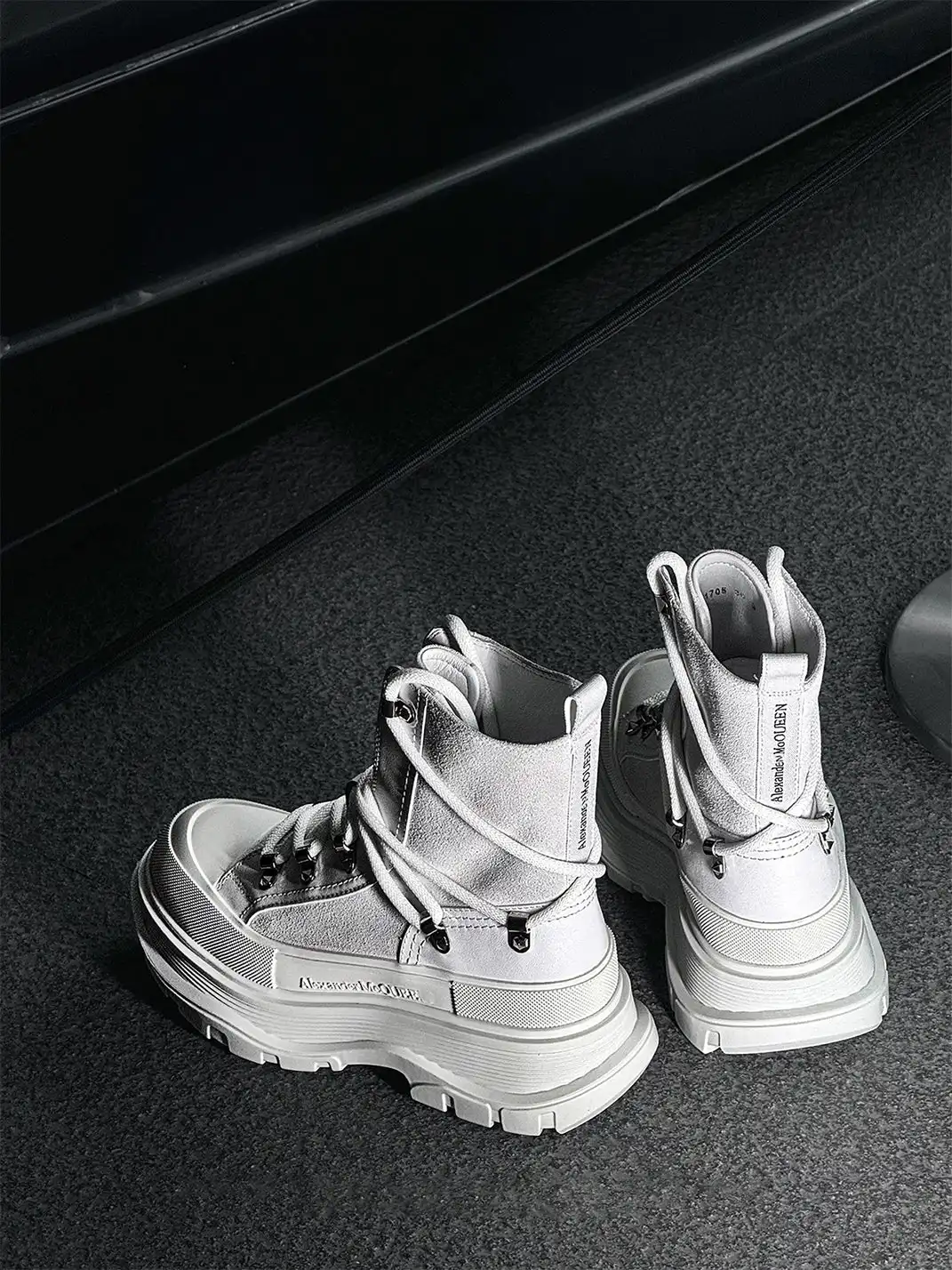 GSL | Lace-Up Platform Boots