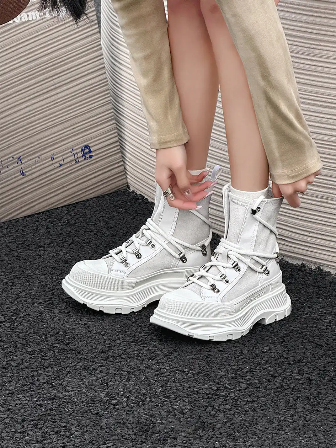 GSL | Lace-Up Platform Boots