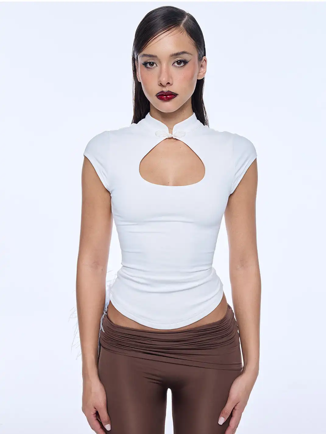 BUM STUDIO | Cut-Out Slim Fit Short Sleeve Top