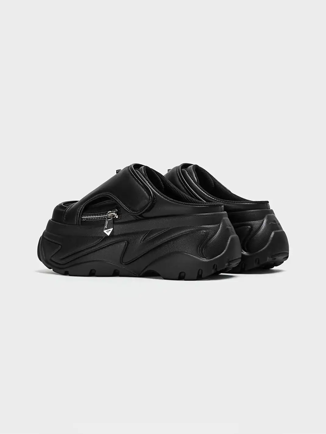 FYSPR | Platform Closed-Toe Slippers-Black