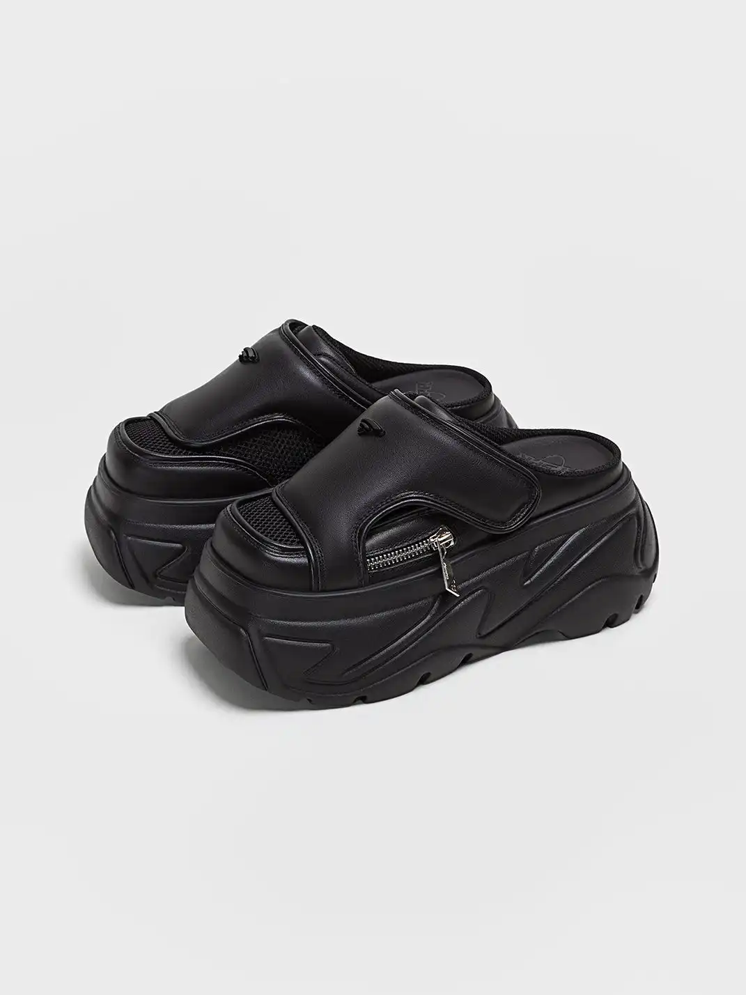 FYSPR | Platform Closed-Toe Slippers-Black