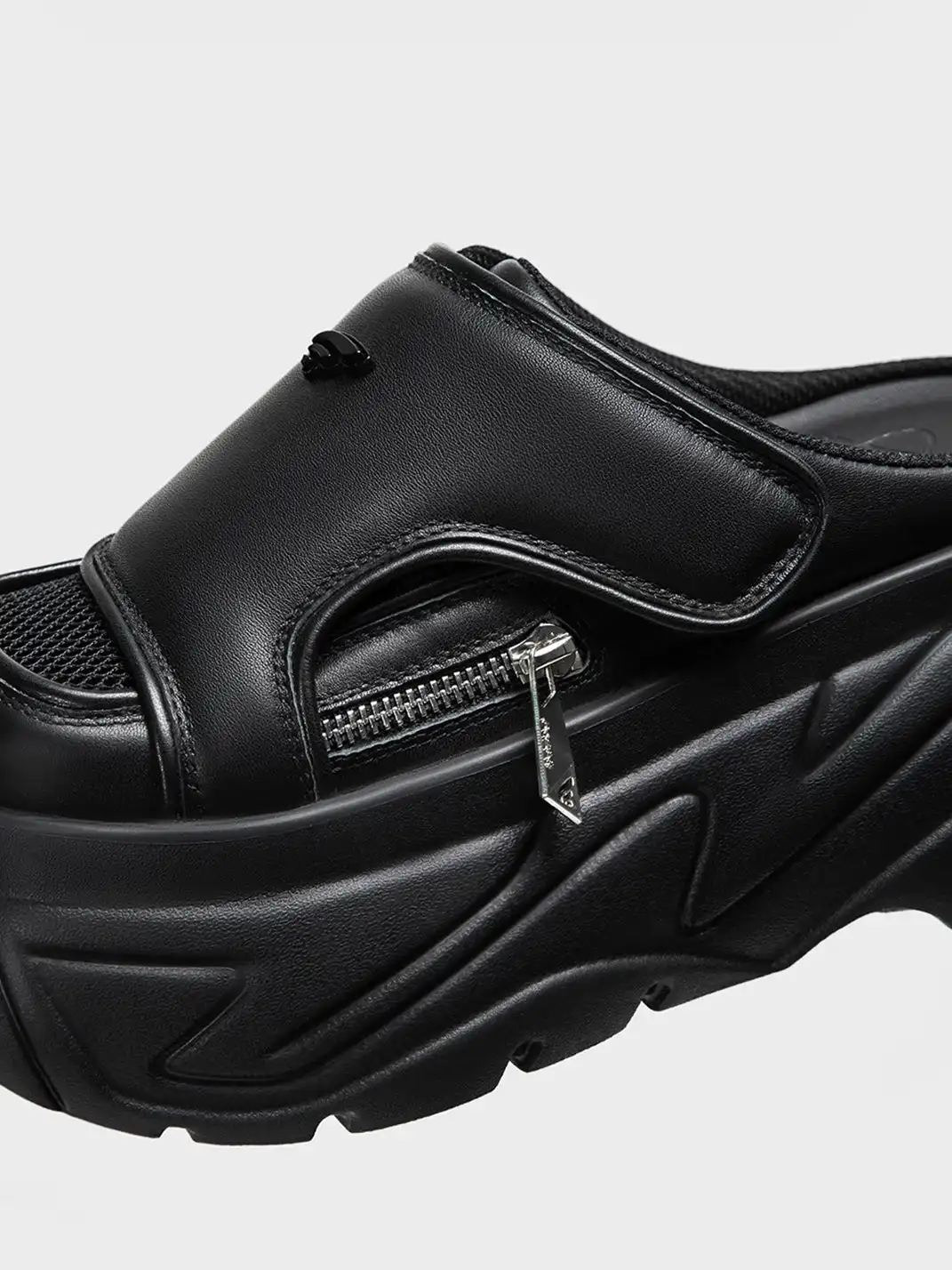 FYSPR | Platform Closed-Toe Slippers-Black
