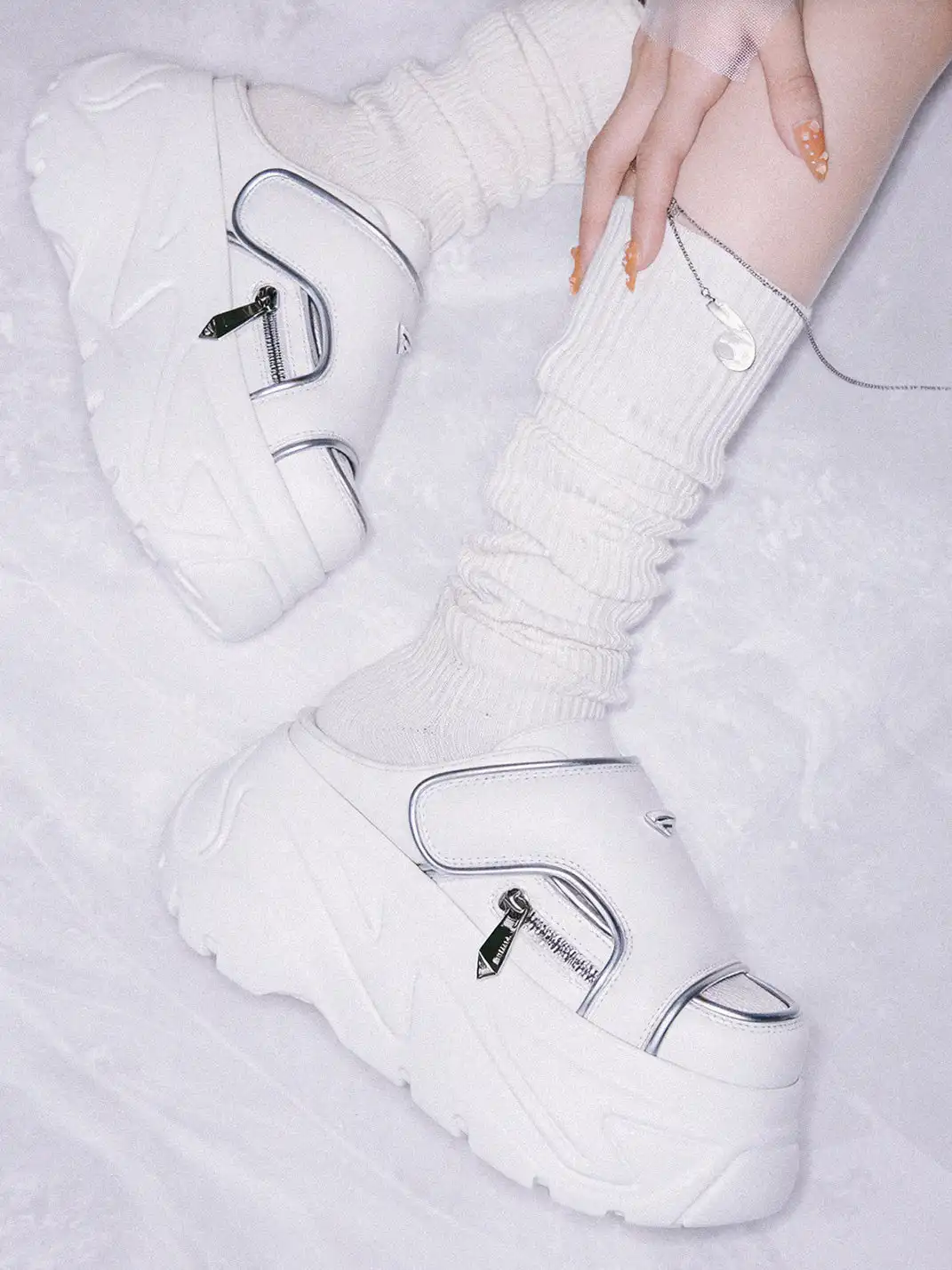 FYSPR | Platform Closed-Toe Slippers-White