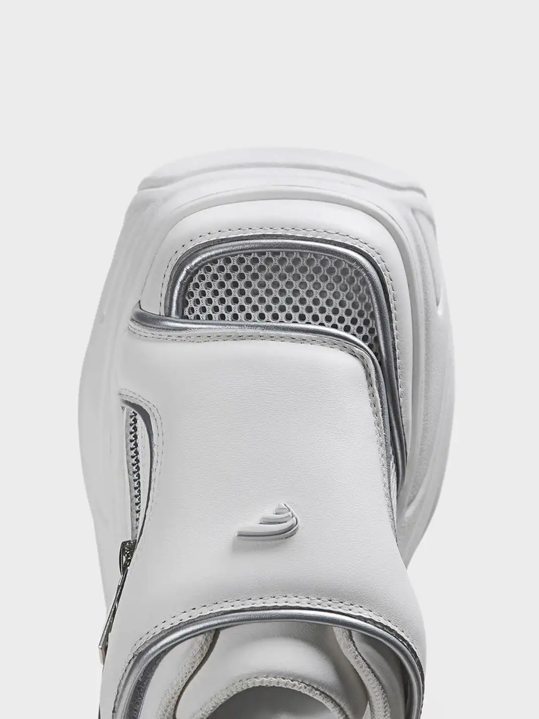 FYSPR | Platform Closed-Toe Slippers-White