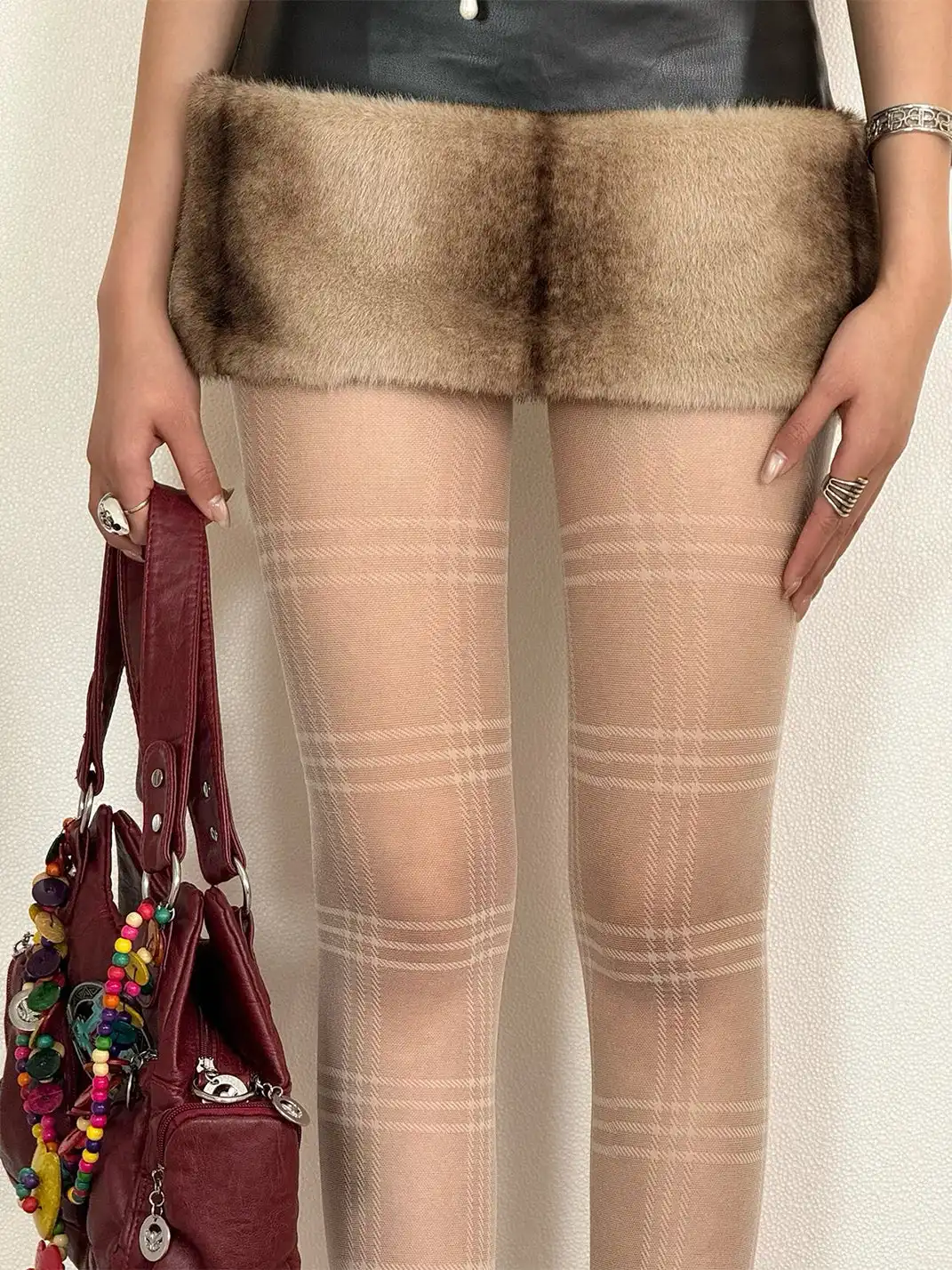 HotBonBon | Jacquard Cross Line Stockings