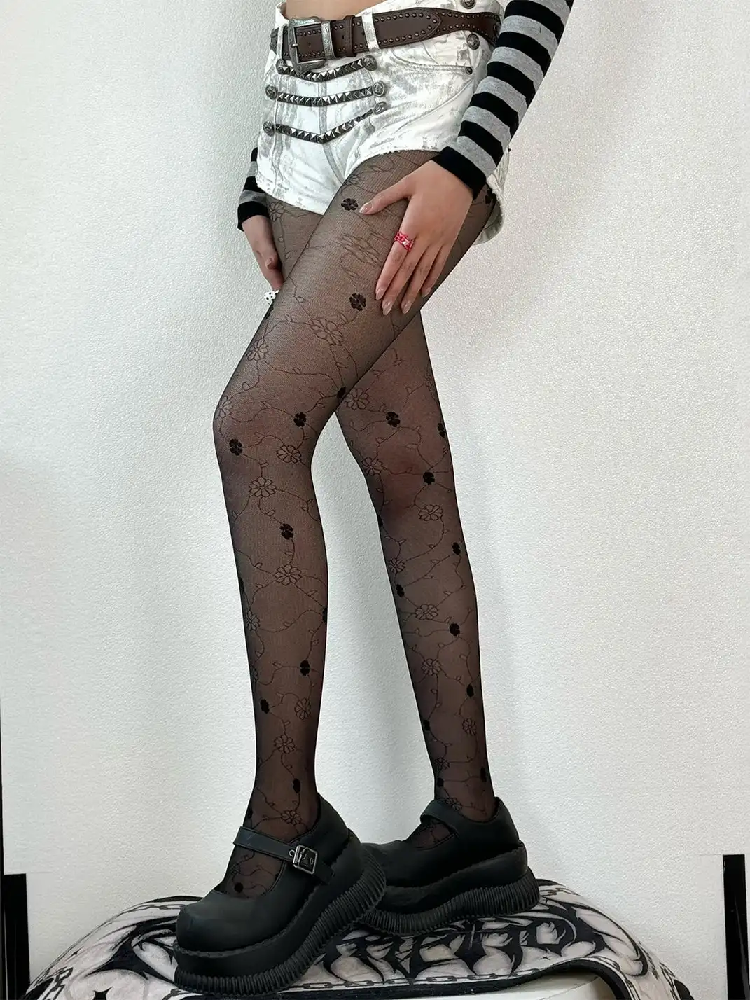 HotBonBon | Lace Floral Pantyhose