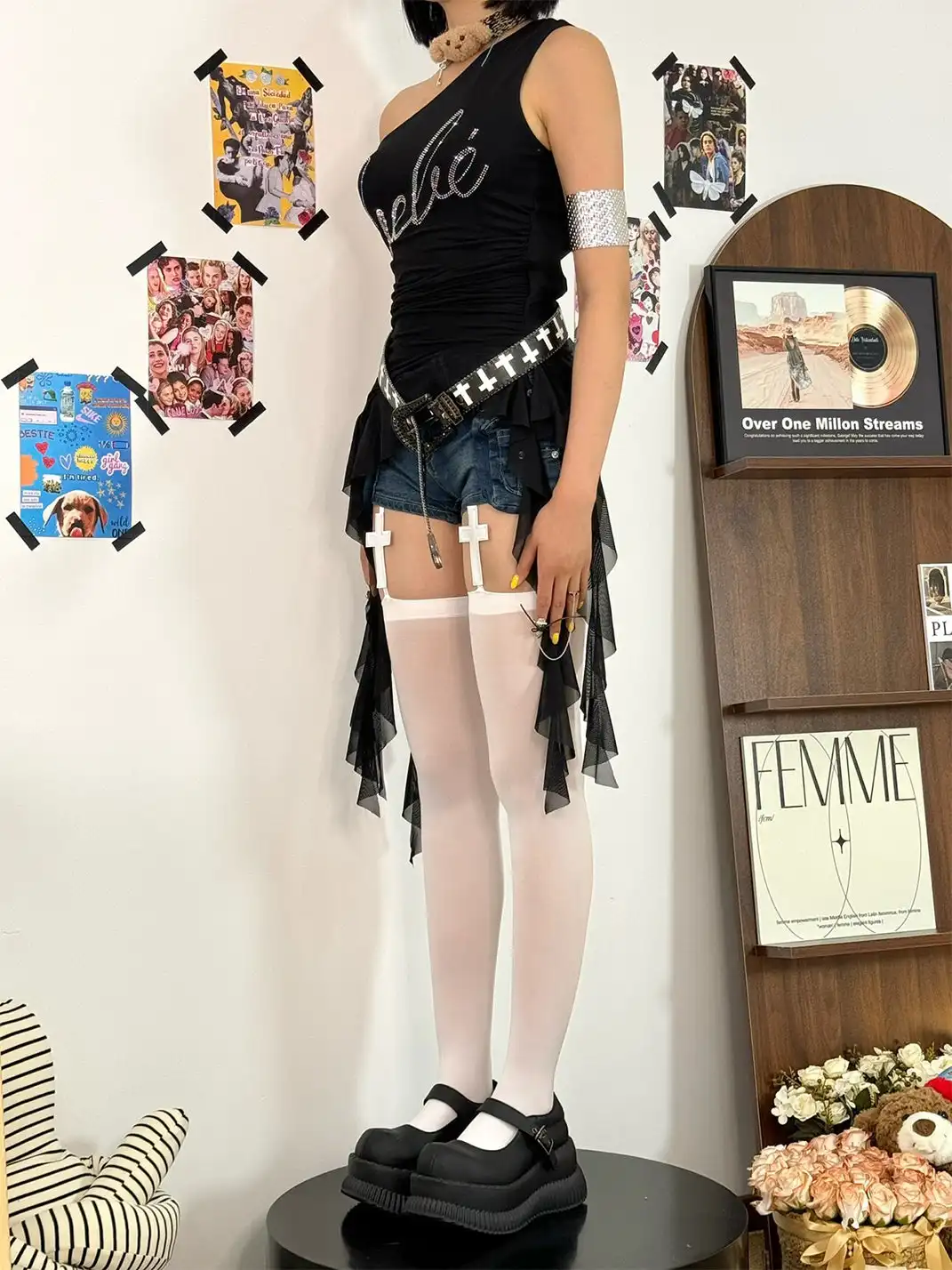 HotBonBon | Cross Suspender Stockings