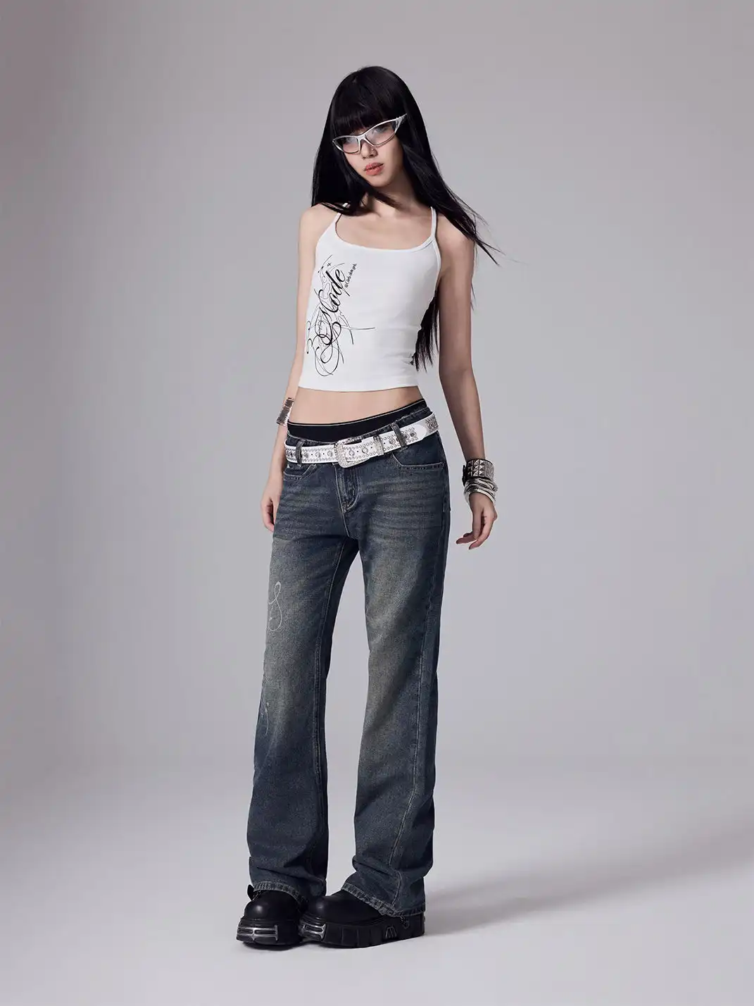 3MODE | Embroidered Flared Jeans