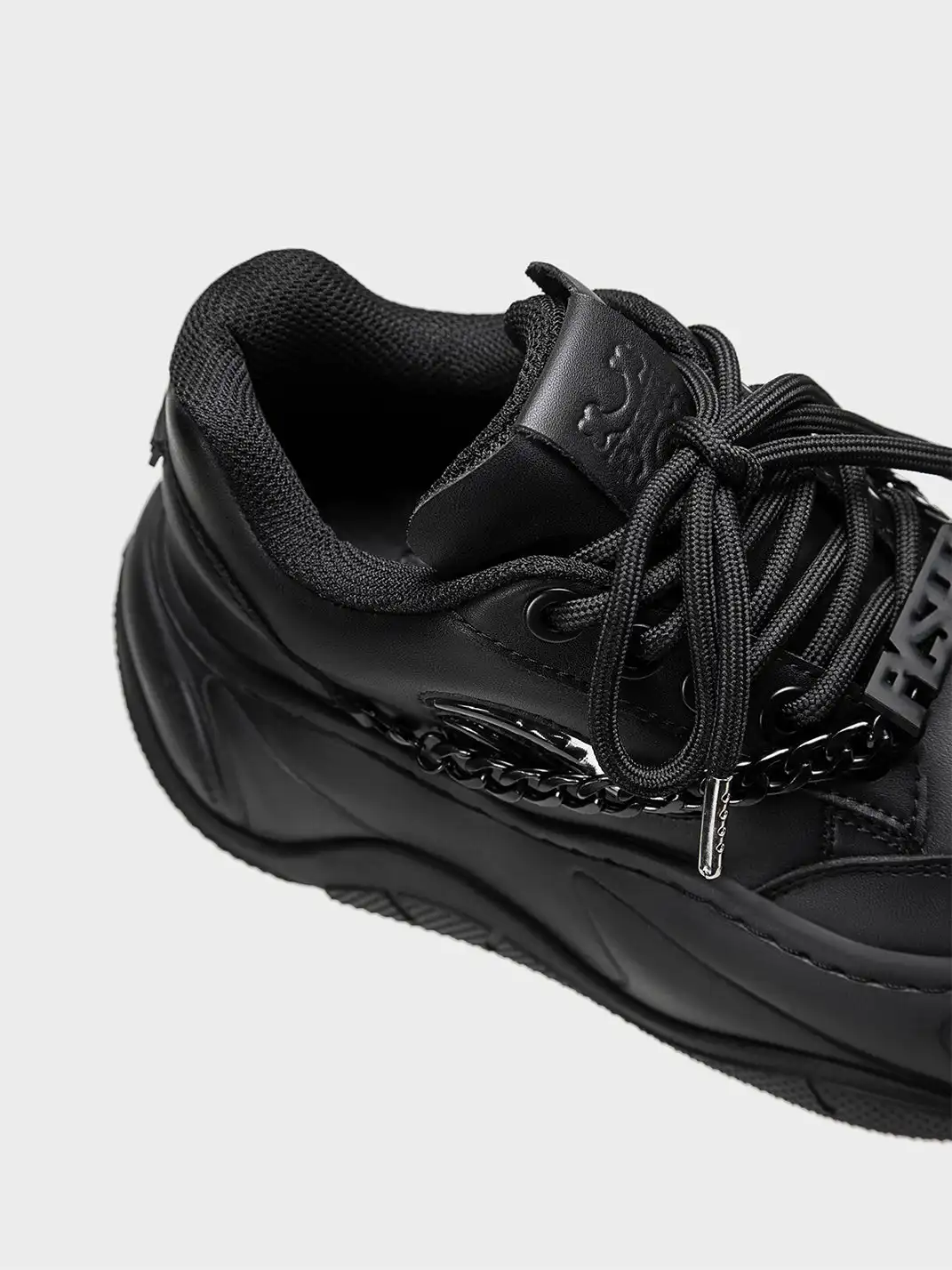 FYSPR | WiFi 2.0 Detachable Chain Chunky Sneakers