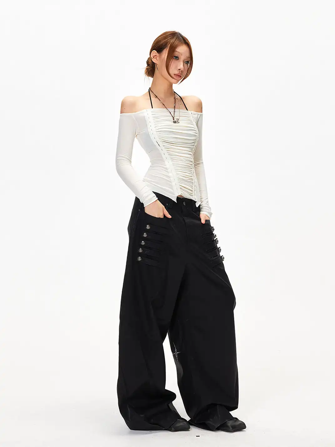 3MODE | Off-The-Shoulder Draped Slim Fit Top