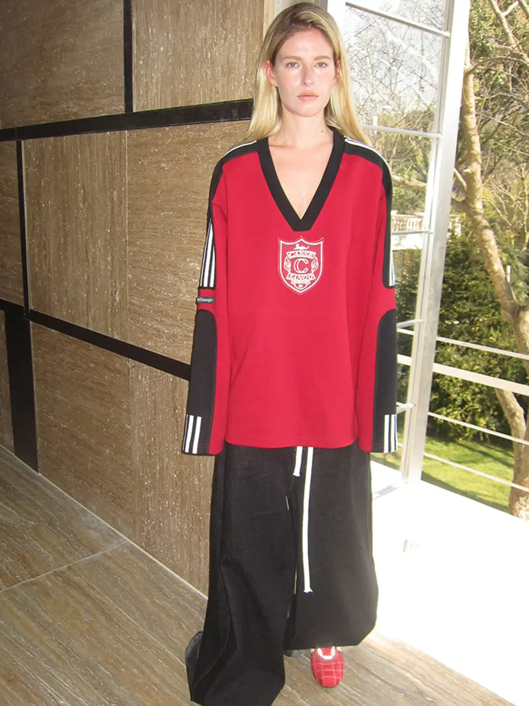 CasseSango | V-Neck Badge Striped Sports Sweatshirt