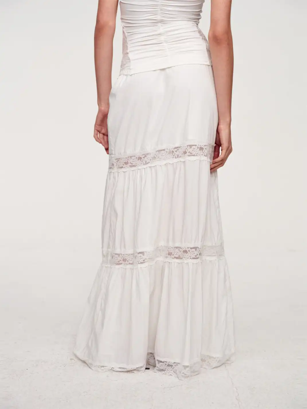 CSFC | Versatile Lace Tube Top Cake Skirt Set