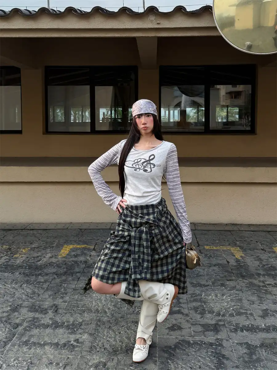 DETW | Musical Note Print Three-Color Stripe Spliced T-Shirt - 2