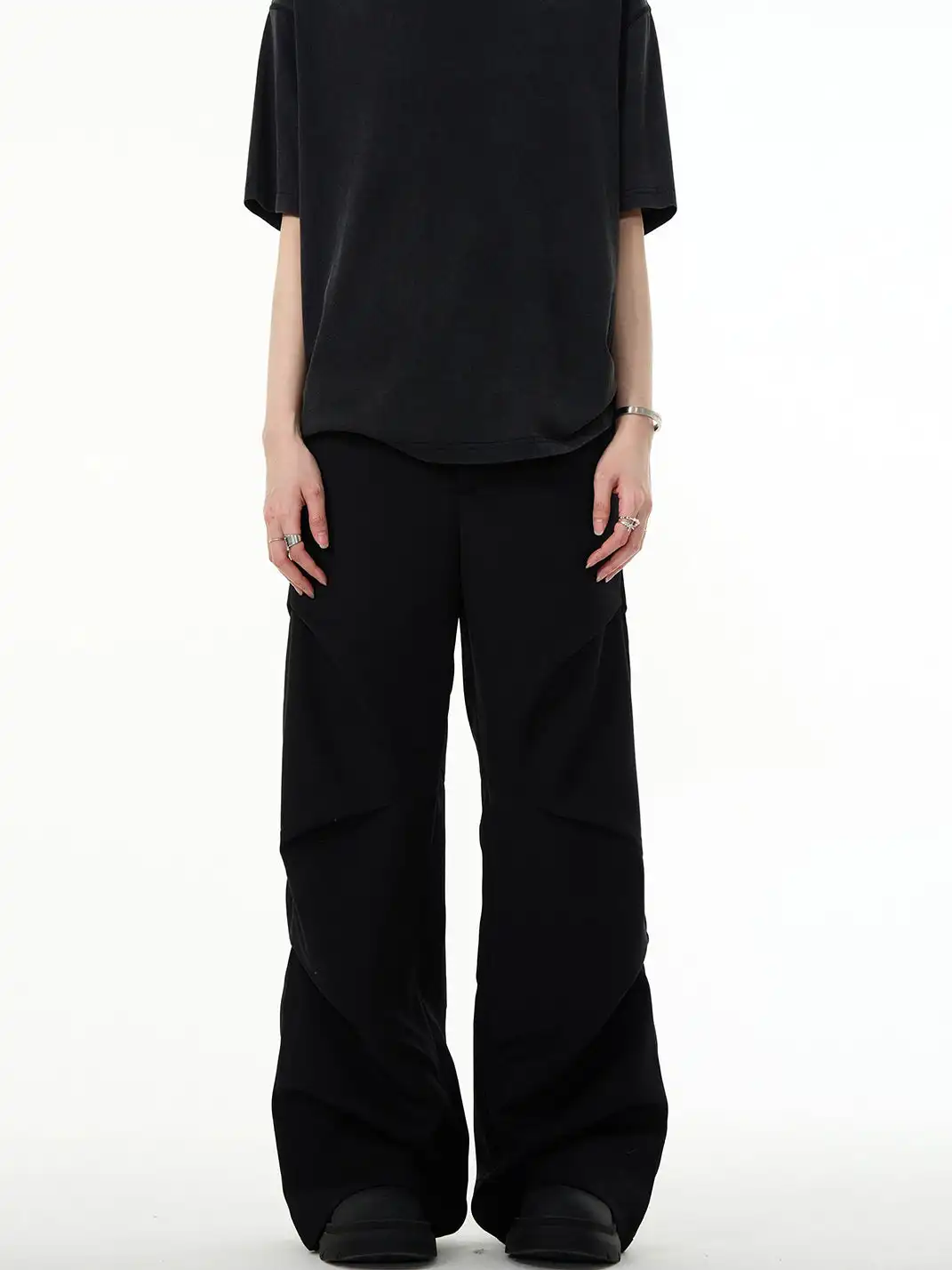 MADWITCH | Pleated Black Flared Trousers
