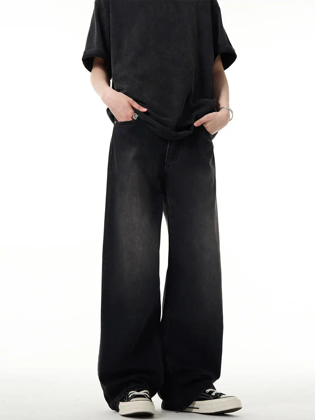 MADWITCH | Washed Straight-Leg Jeans