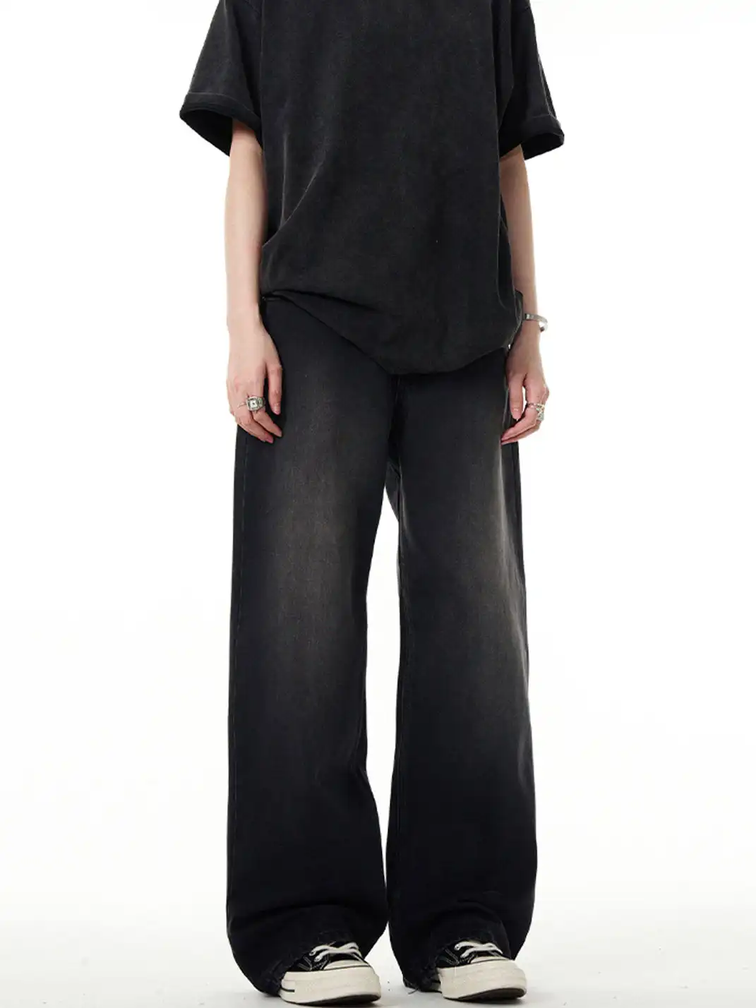 MADWITCH | Washed Straight-Leg Jeans
