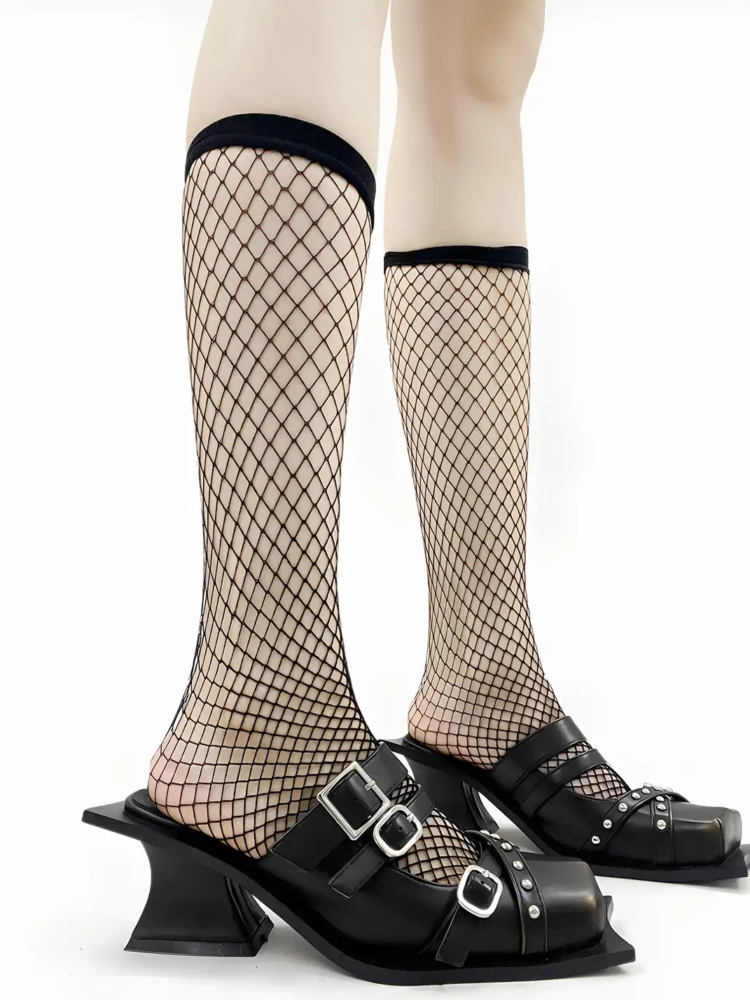 PINJIAHUI | Rivet Cap Toe Block Heel Sandals