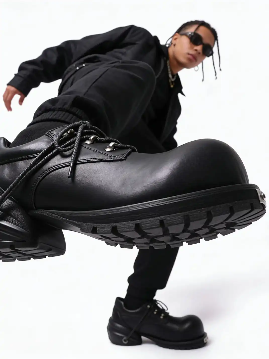 PINJIAHUI | Chunky Platform Derby Shoes with Metal Logo Plate Detail