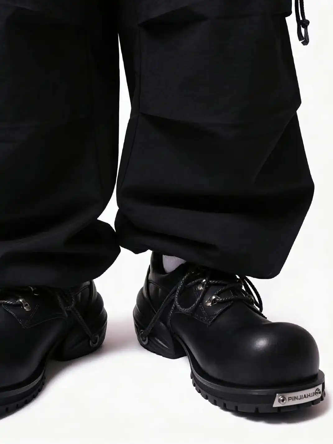 PINJIAHUI | Chunky Platform Derby Shoes with Metal Logo Plate Detail