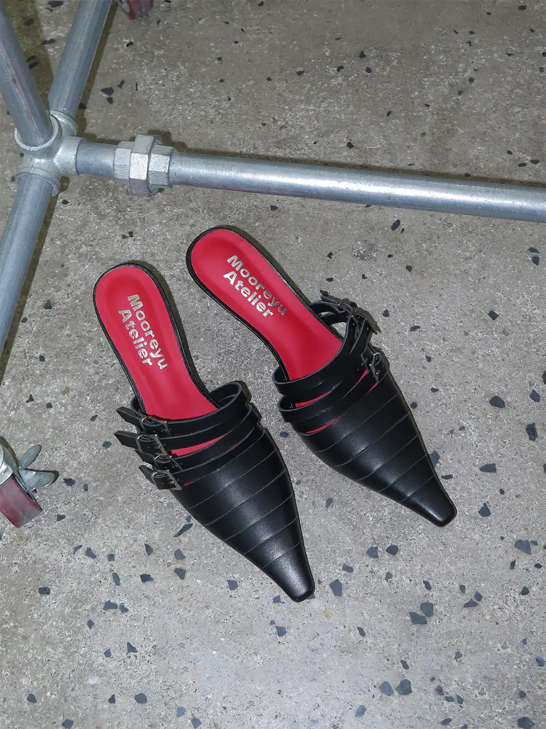 Mooreyu Atelier | Leather Pointed Toe Buckle Stiletto Pumps