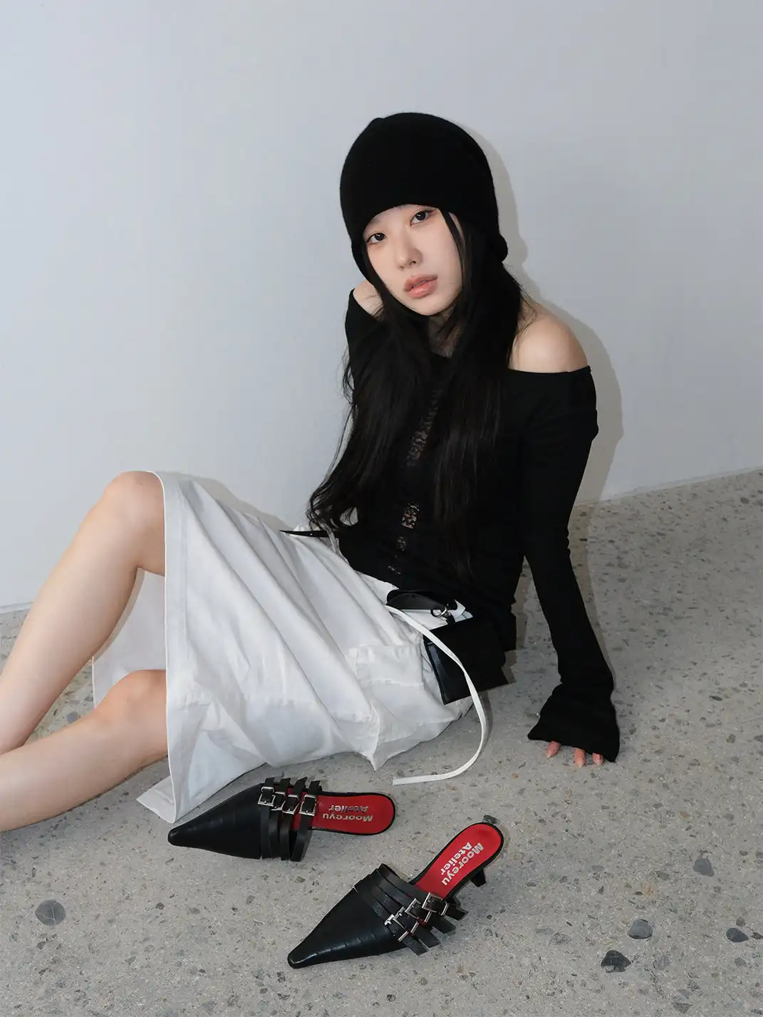 Mooreyu Atelier | Leather Pointed Toe Buckle Stiletto Pumps