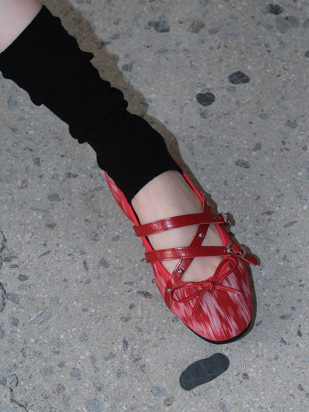 Mooreyu Atelier | Leather Low-Cut Buckle Round Toe Flats