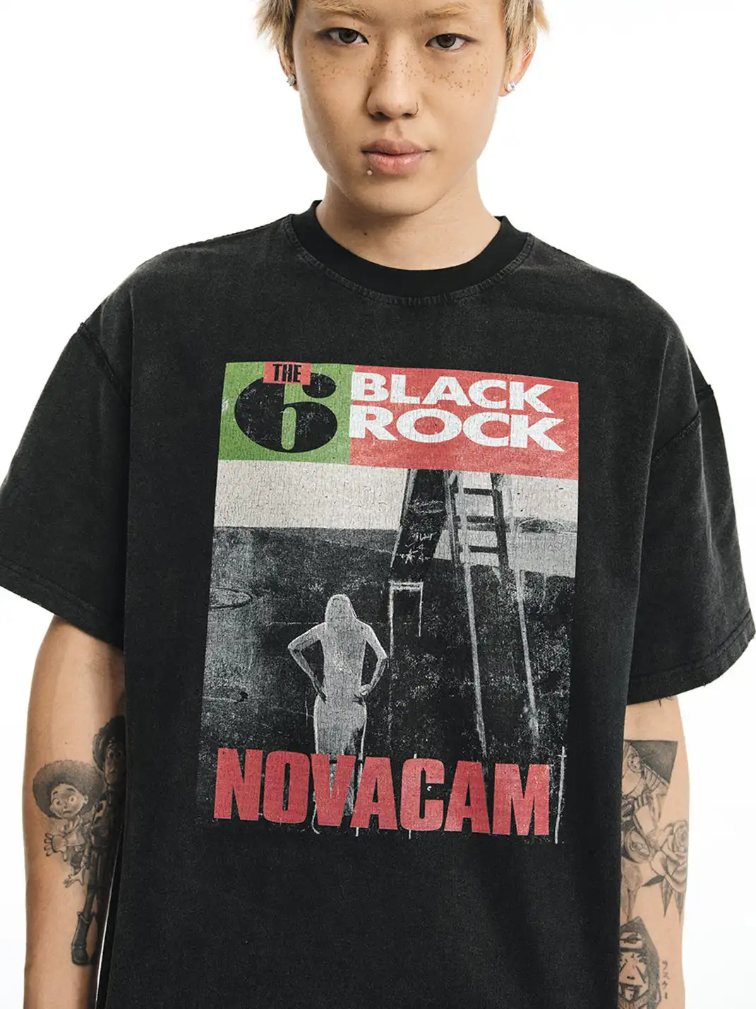NOVACAM | Rock Print Reverse Stitch Short Sleeve T-Shirt
