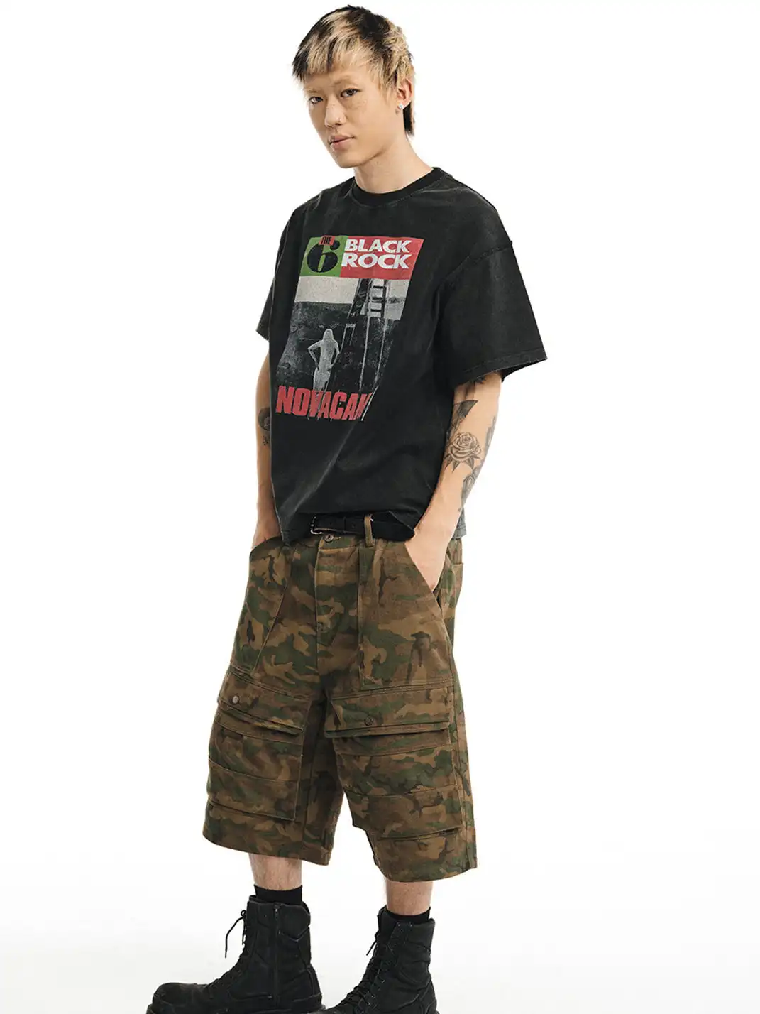 NOVACAM | Rock Print Reverse Stitch Short Sleeve T-Shirt