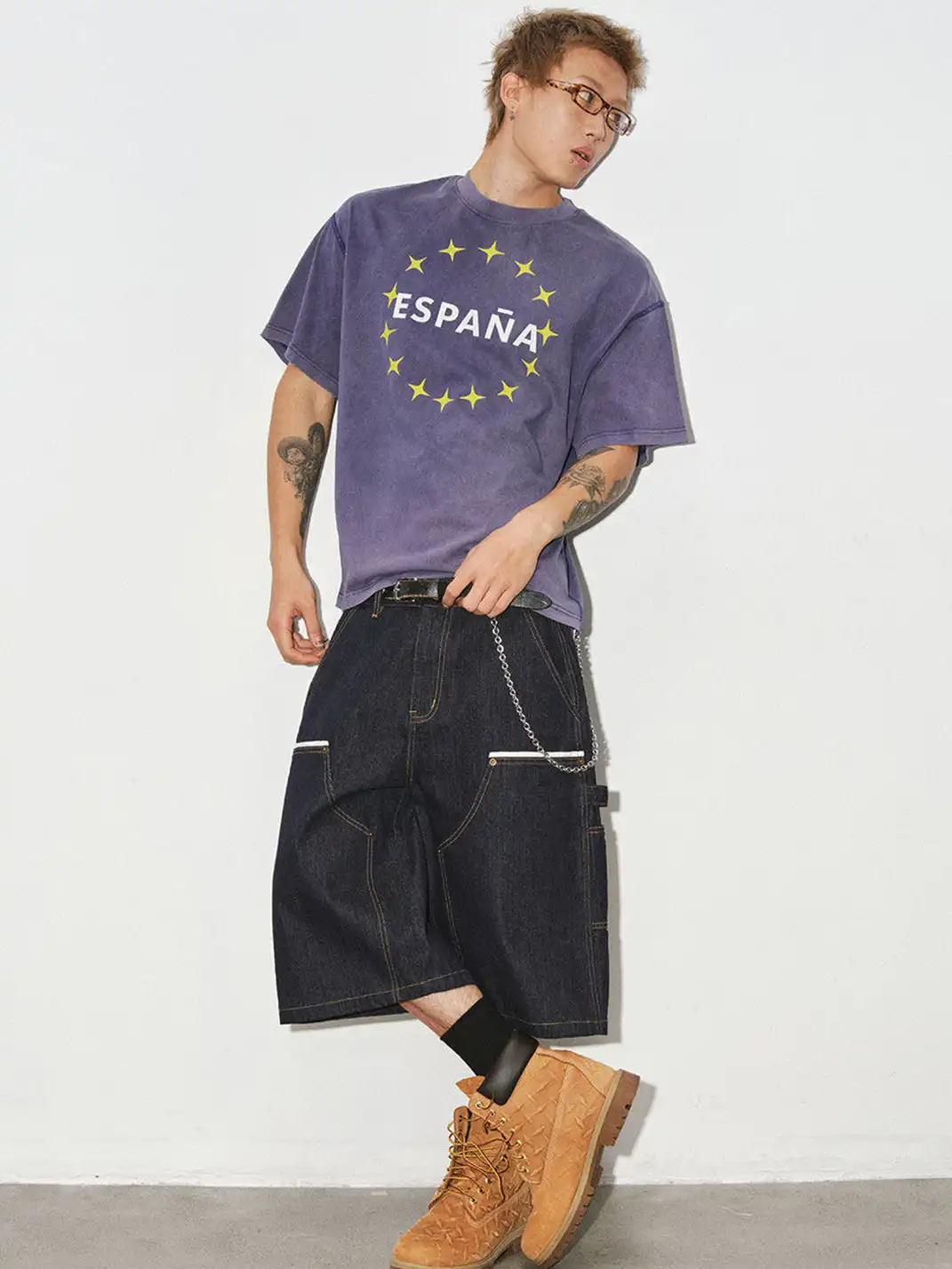 NOVACAM | Letter Logo Star Print T-Shirt