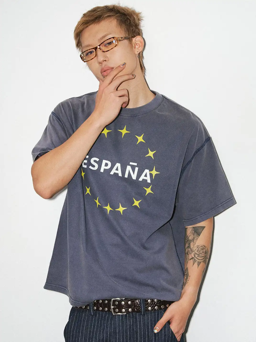 NOVACAM | Letter Logo Star Print T-Shirt