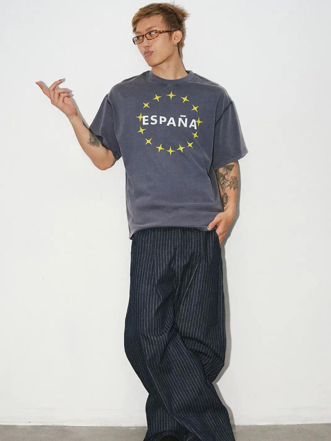 NOVACAM | Letter Logo Star Print T-Shirt