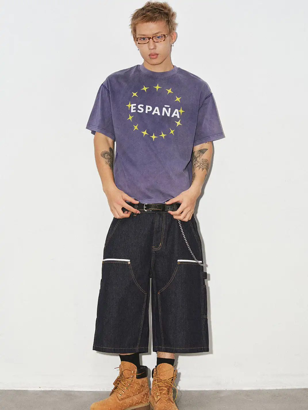 NOVACAM | Letter Logo Star Print T-Shirt