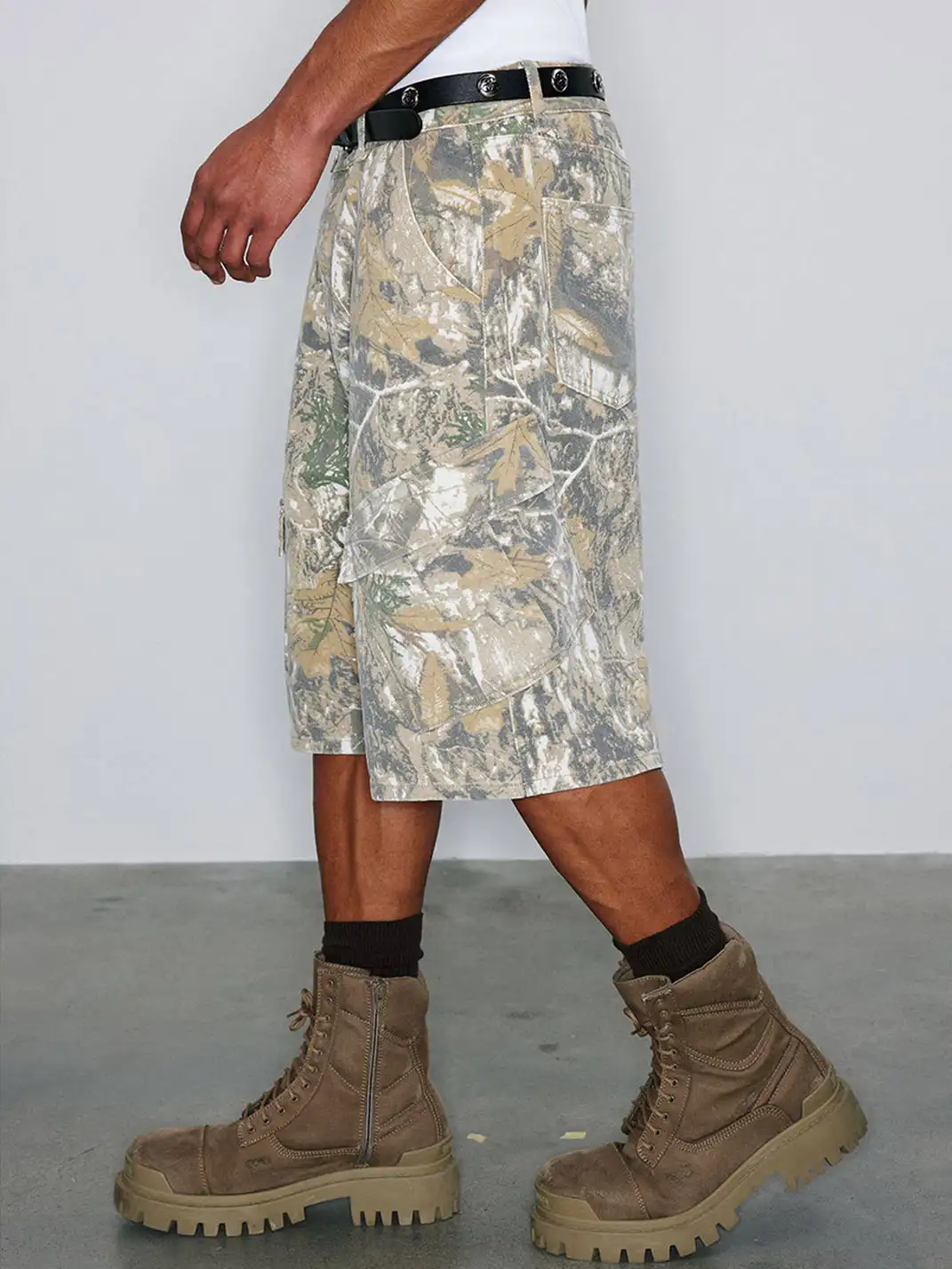 NOVACAM | Vintage Branch Camo Cargo Shorts