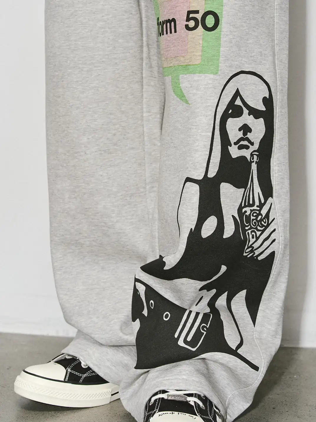 NOVACAM | Portrait Print Curved Wide-Leg Sweatpants