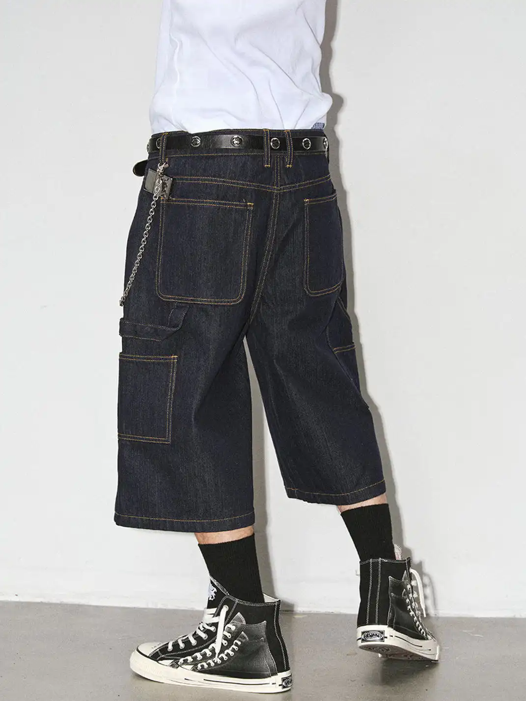 NOVACAM | White Stripe Cropped Jeans