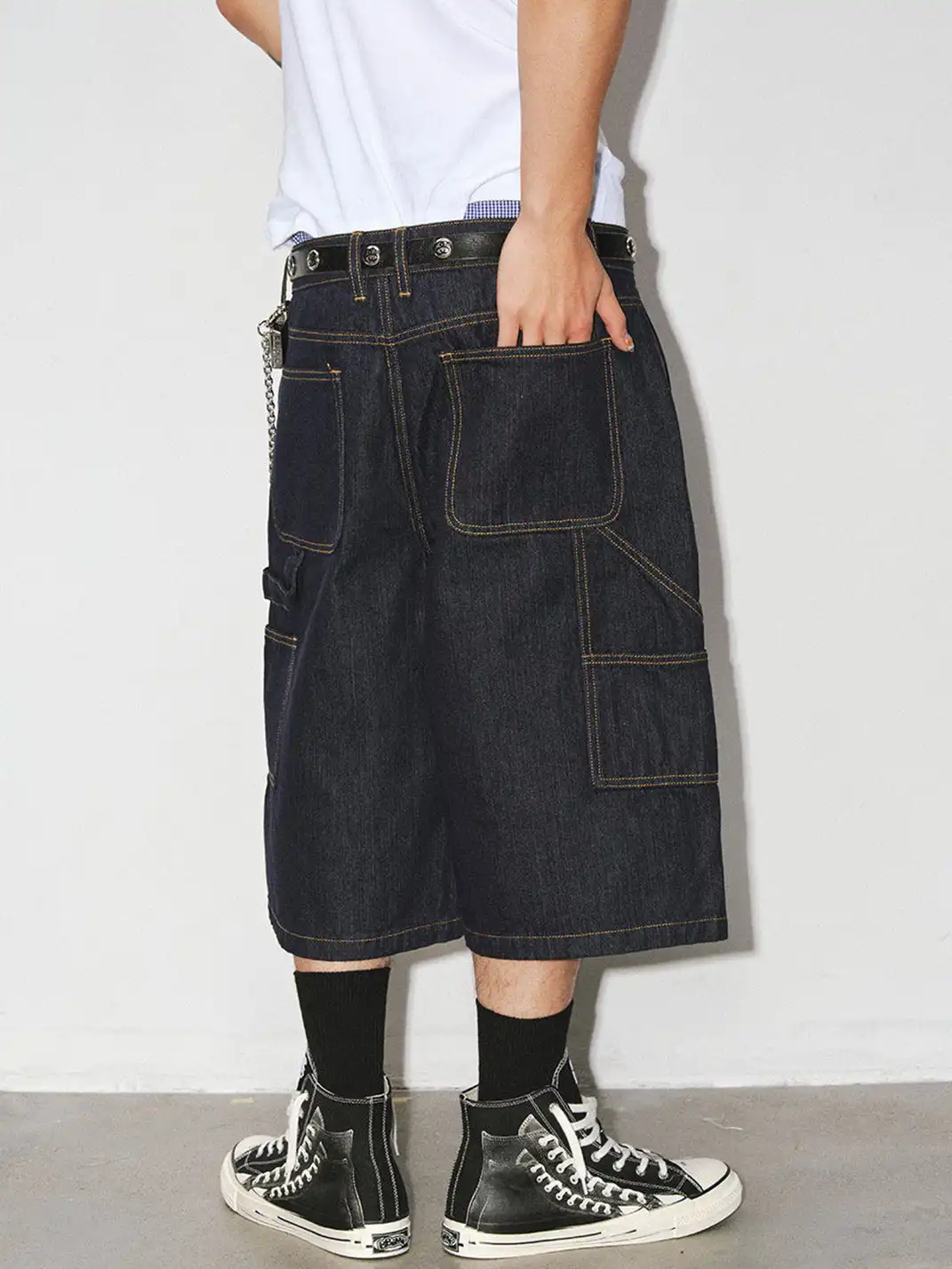 NOVACAM | White Stripe Cropped Jeans