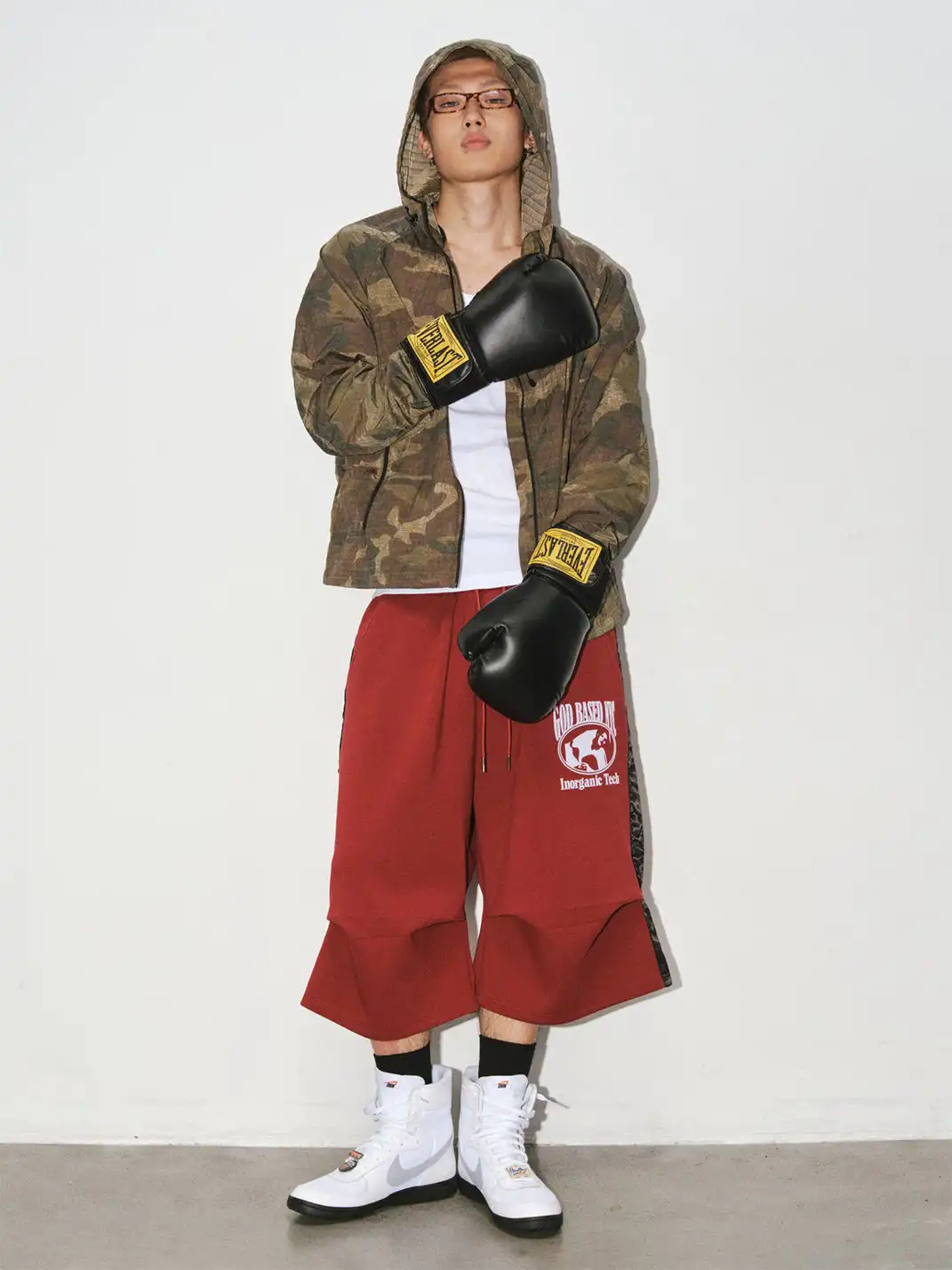 NOVACAM | Curved Sweatpants Flocked Print Cropped Trousers