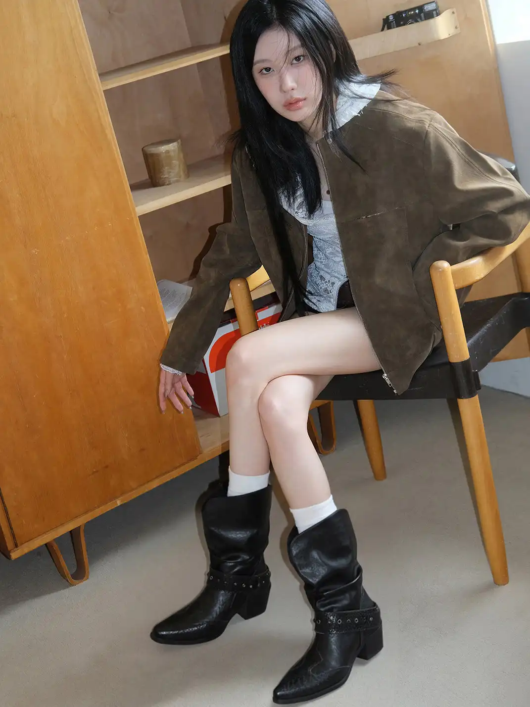 Mooreyu | Pointed Toe Cowhide Knight Boots