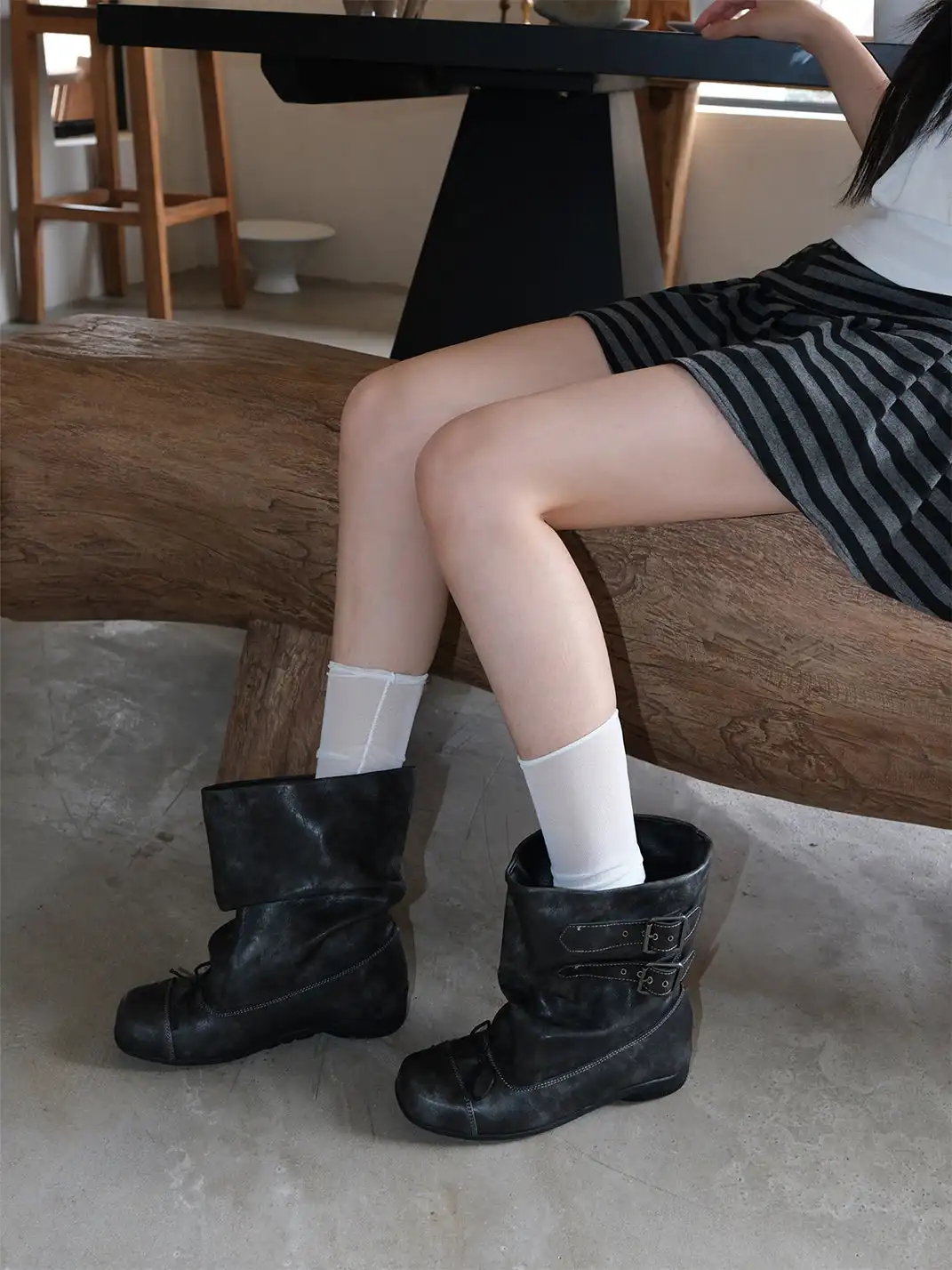 Mooreyu | Round Toe Washed Ruched Buckle Calf Boots