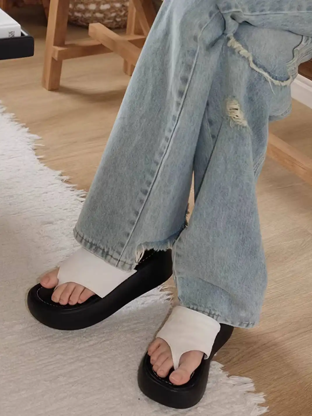 Mooreyu | Genuine Leather Flip Flops