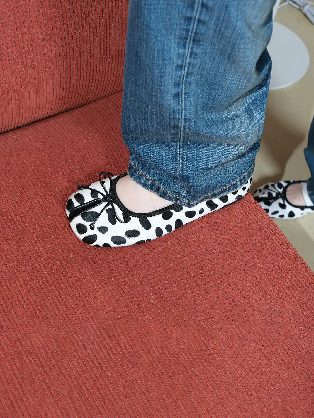 Mooreyu | Pony Hair Polka Dot Split Toe Flat Shoes