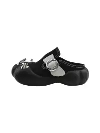 RONG | Cat Claw Rivet Closed Toe Mules