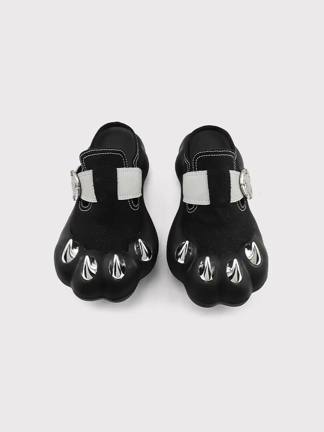 RONG | Cat Claw Rivet Closed Toe Mules