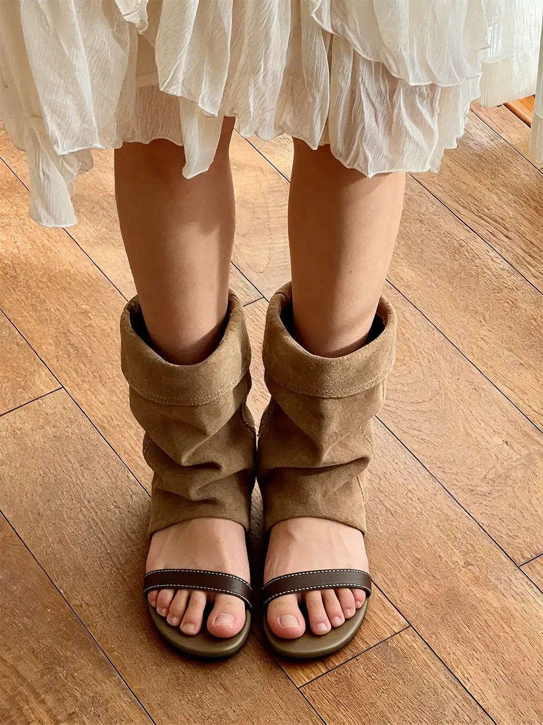 RONG | One-Open Toe Slouchy Hidden Heel Sandals