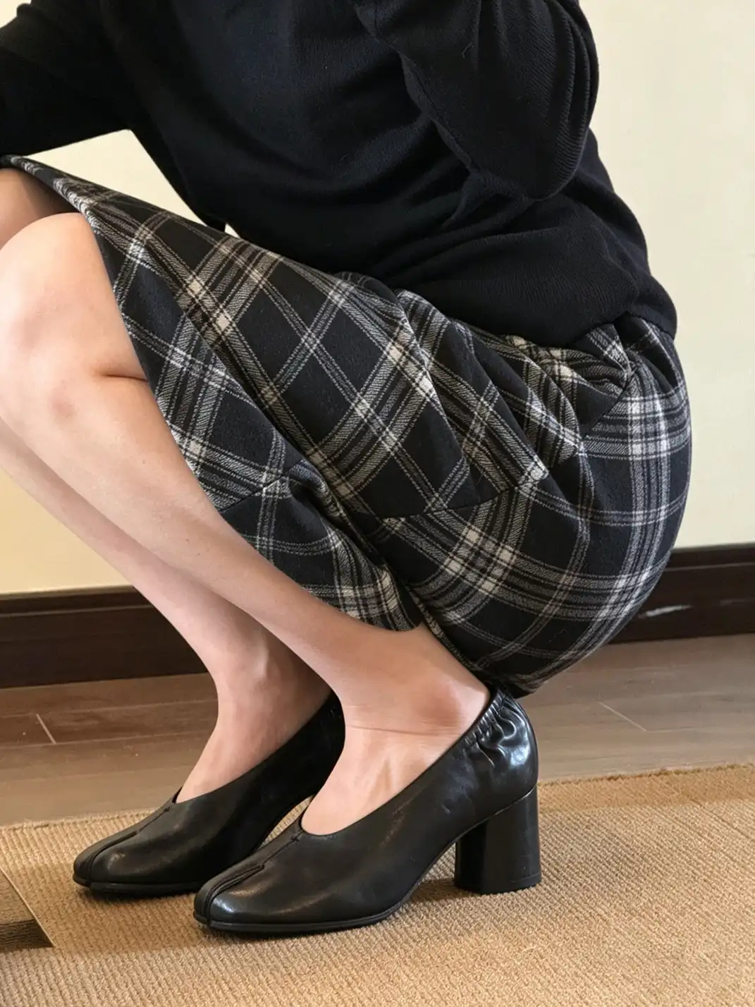 RONG | Split Toe Slip On Chunky Heels