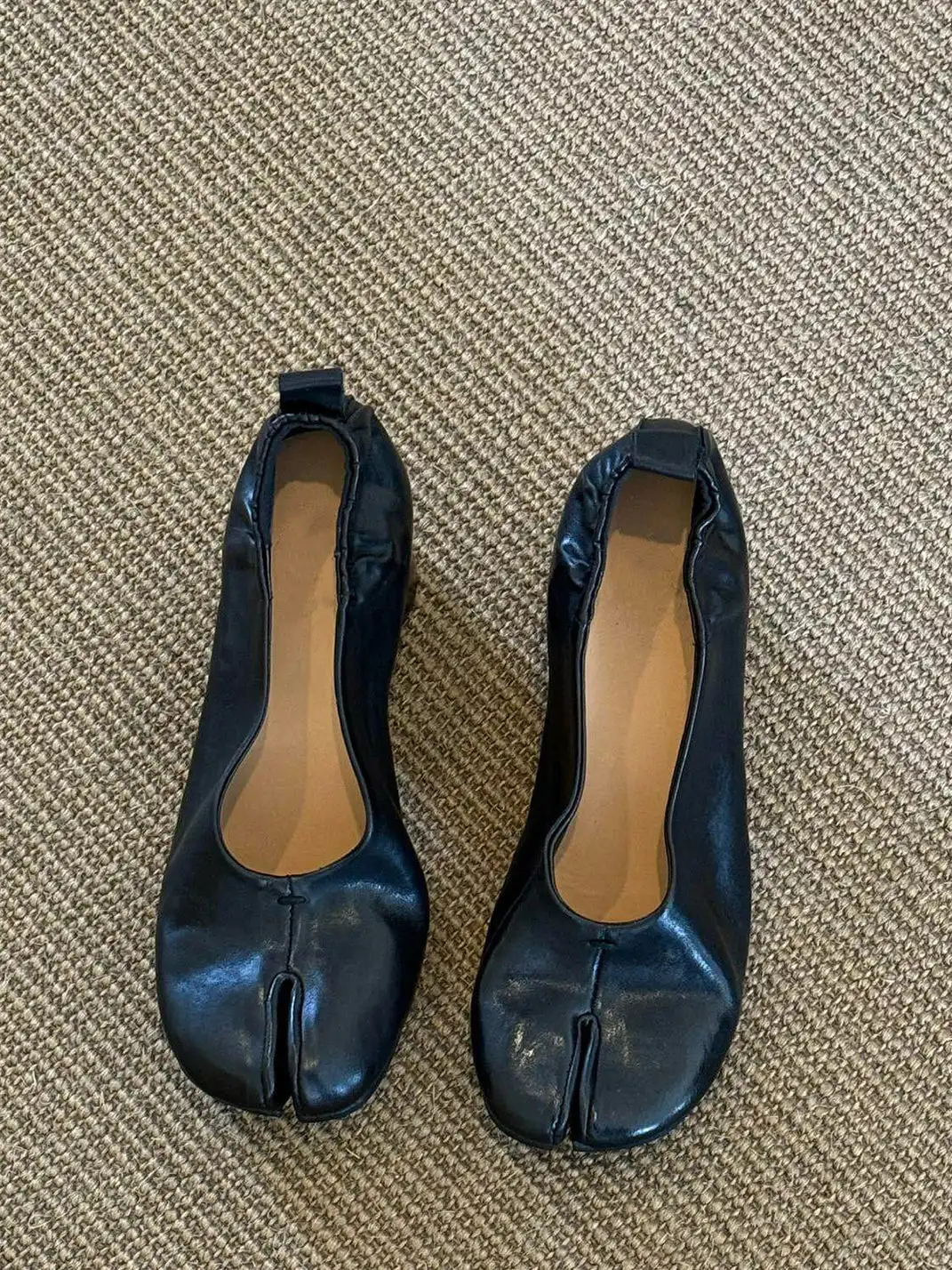 RONG | Split Toe Slip On Chunky Heels