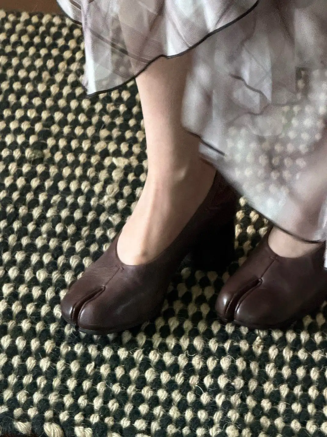 RONG | Split Toe Slip On Chunky Heels