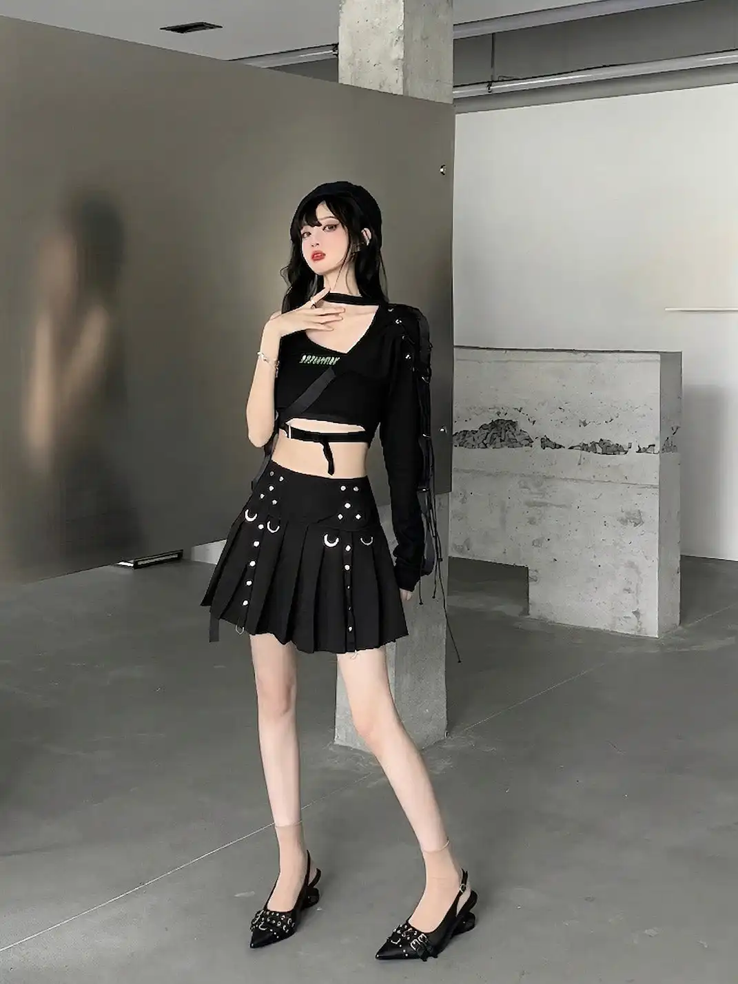 RONG | Pointed Toe Buckle Floating High Heels